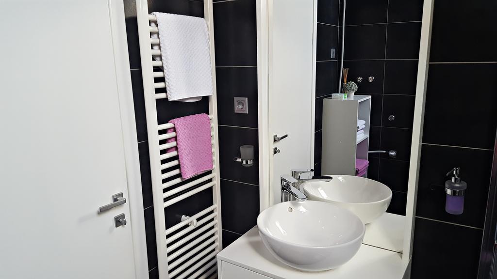Apartment Lipa Irinovac Esterno foto